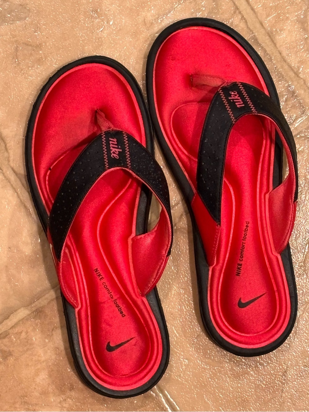 Nike Comfort Thong Sandals Red Black Memory Foam Flip Flops Size 9 Y2K Retired